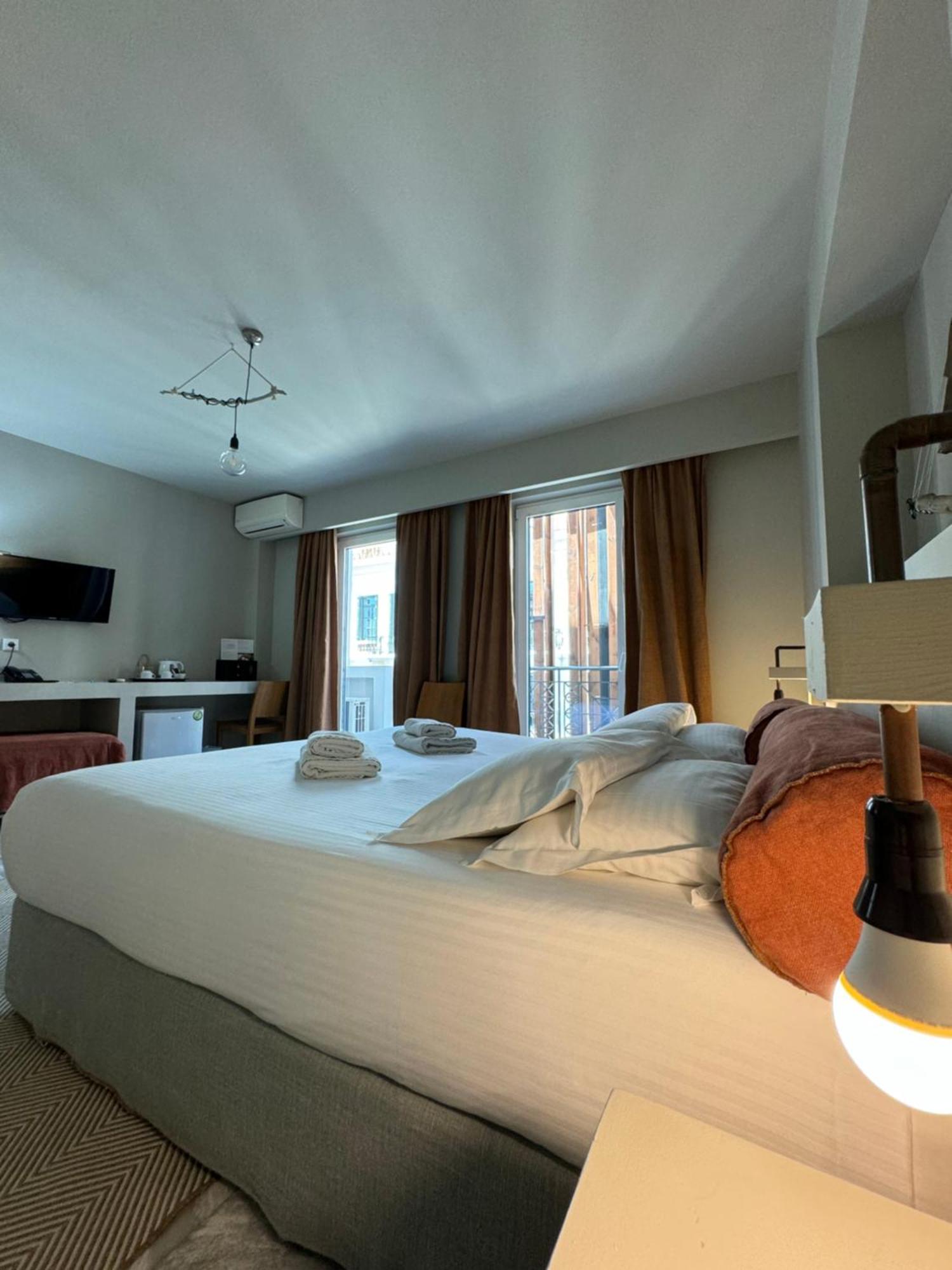 Lotus Center Apartment Athena Bagian luar foto