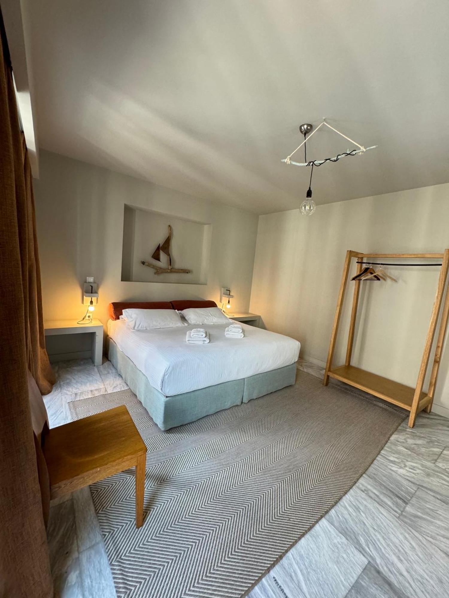 Lotus Center Apartment Athena Bagian luar foto