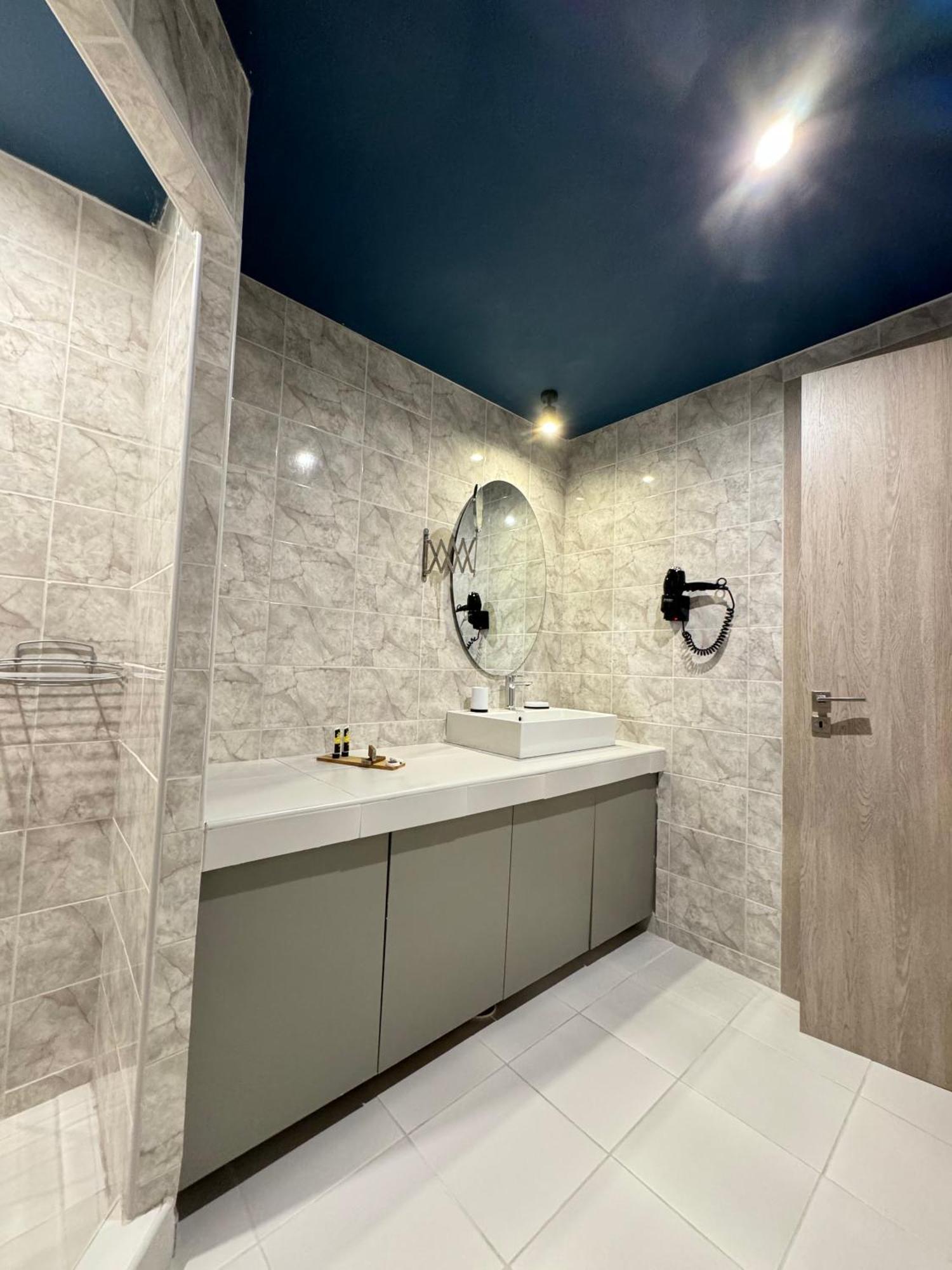Lotus Center Apartment Athena Bagian luar foto